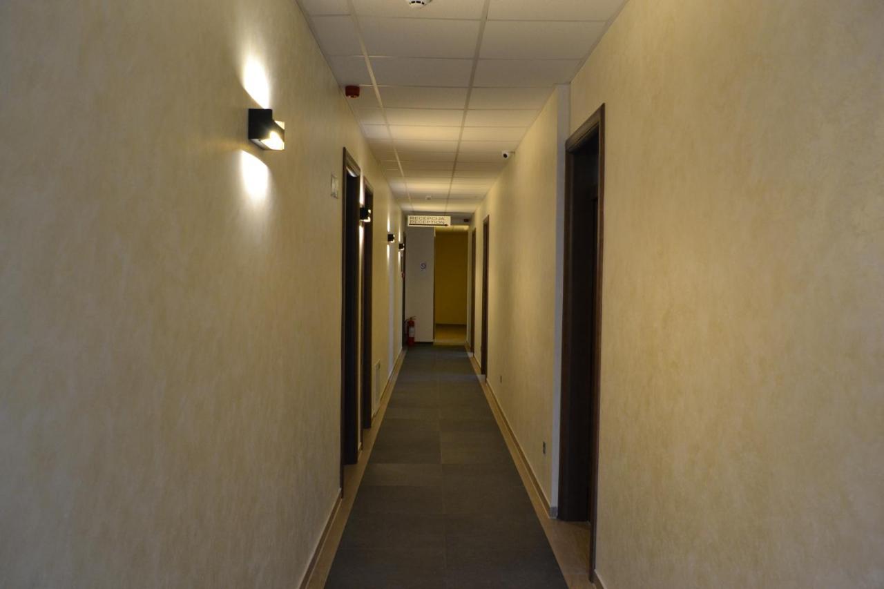 Sobe Sova Kikinda Hotel Bagian luar foto