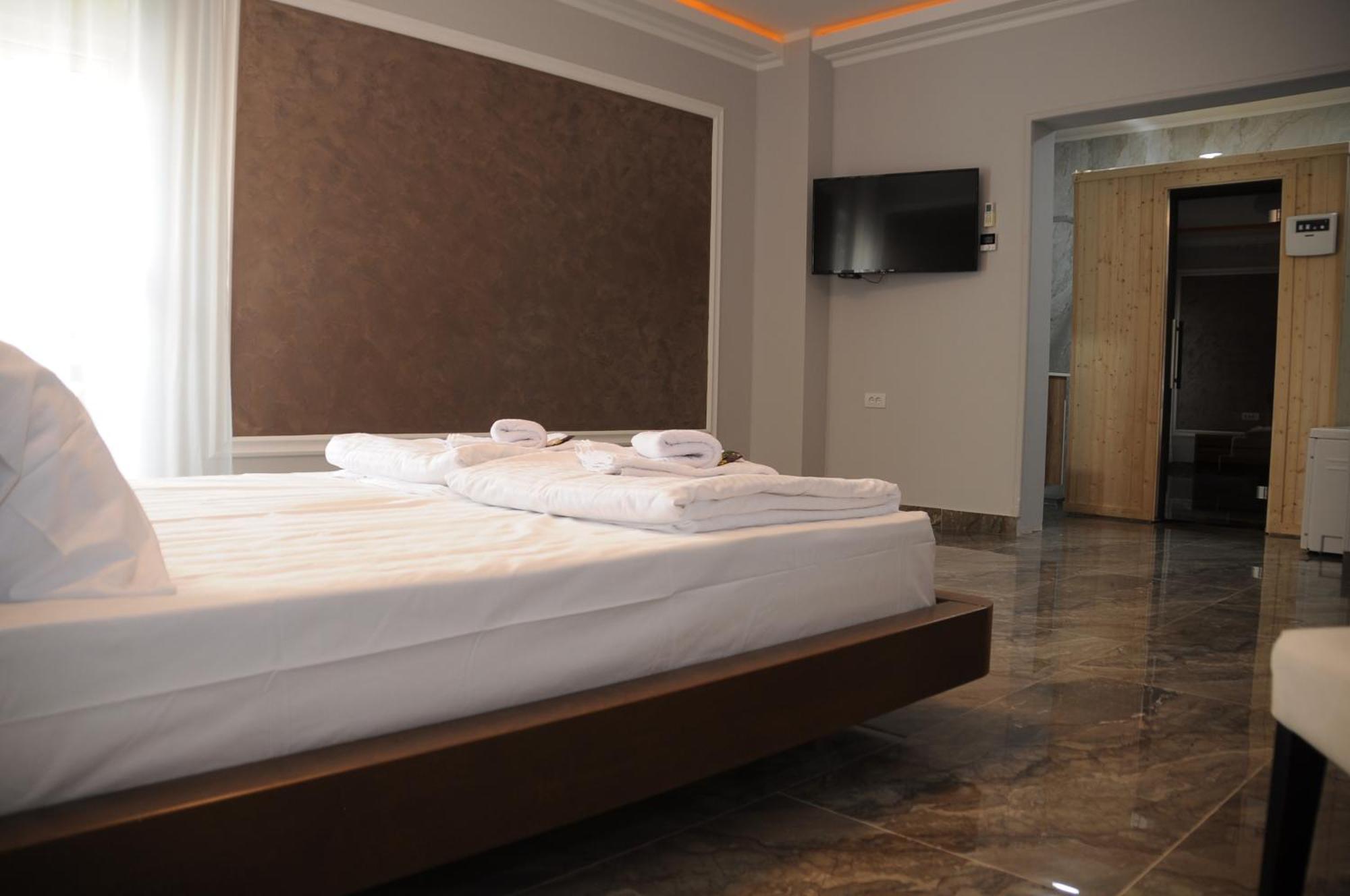Sobe Sova Kikinda Hotel Bagian luar foto