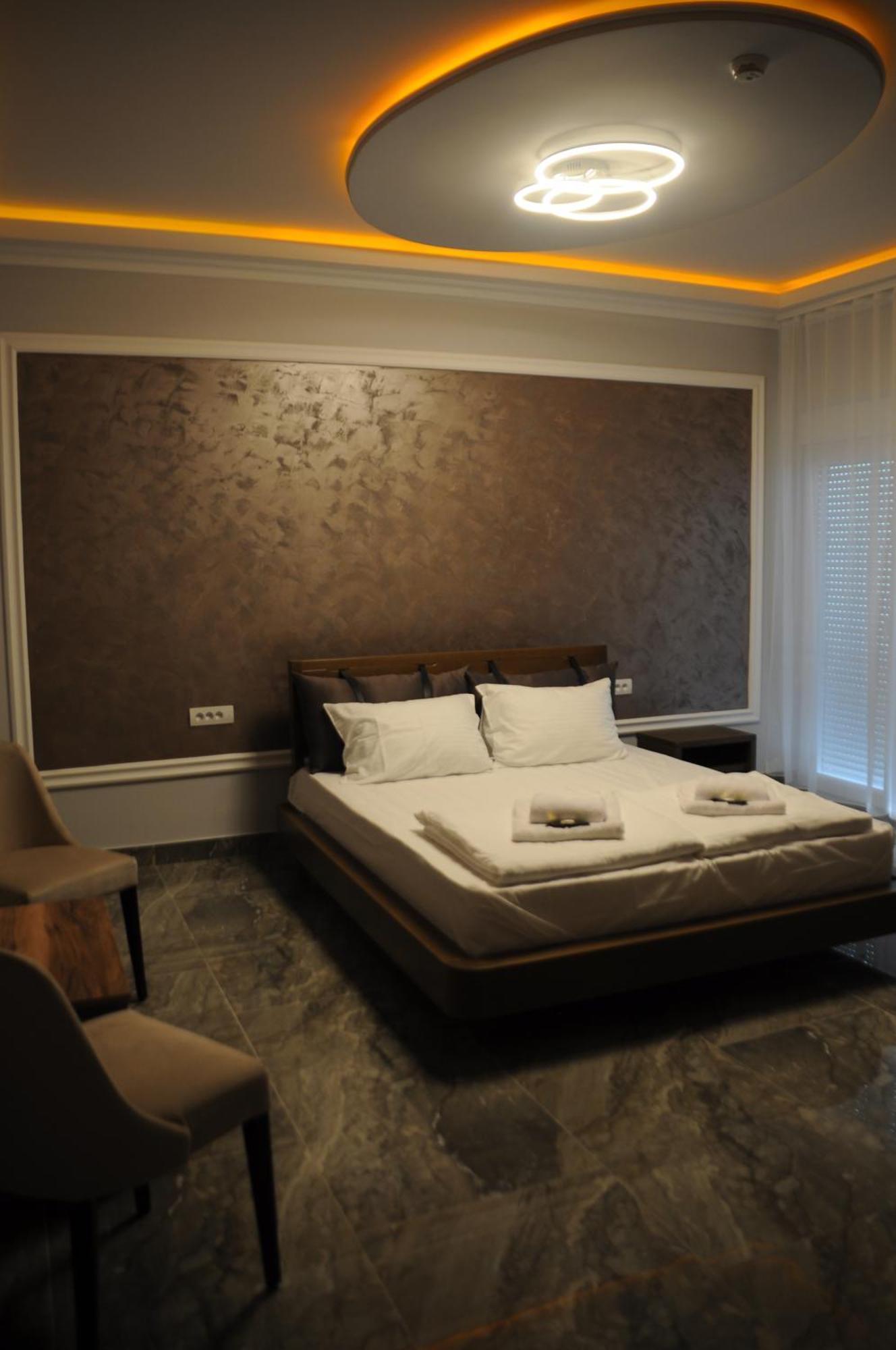 Sobe Sova Kikinda Hotel Bagian luar foto