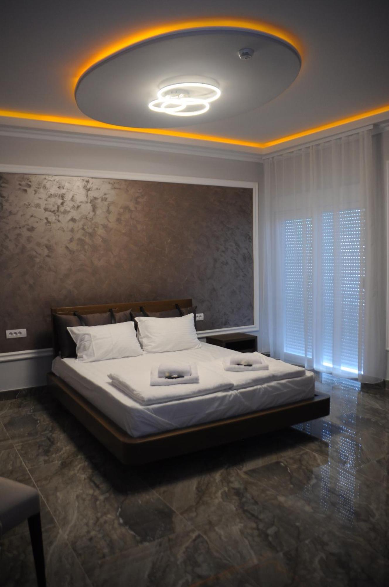 Sobe Sova Kikinda Hotel Bagian luar foto
